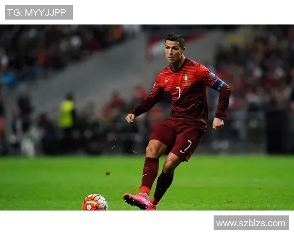 强度大的足球明星如何在赛场上展现超凡实力与魅力